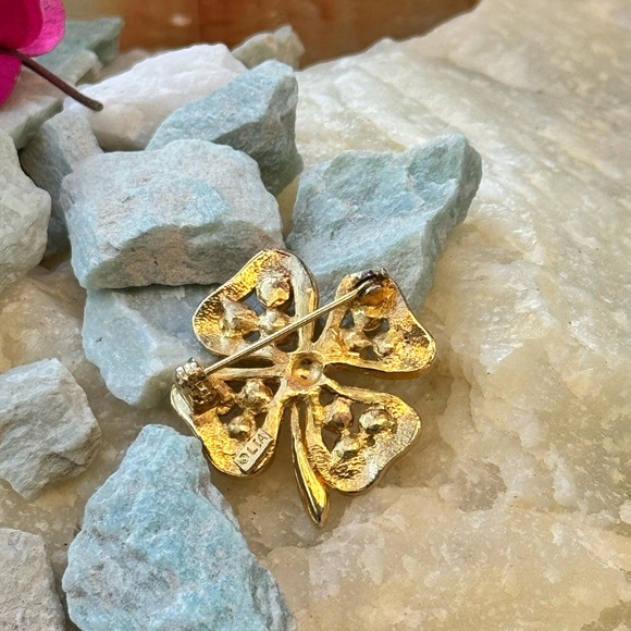 A Vintage Sparkly Four Leaves /Clover/Good Luck 🍀 LIA Brooch - Picture 5 of 6